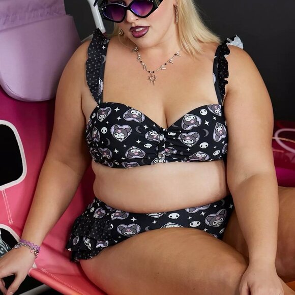 Hot Topic Other - Hot Topic Size 4xl Kuromi Heart Gem Ruffle Swim TOP